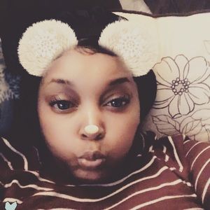 Meet your Posher, Shelly